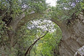 To Γεφύρι της Γκρίκας