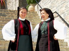 Η Γυναικεία φορεσία της Ροδαυγής